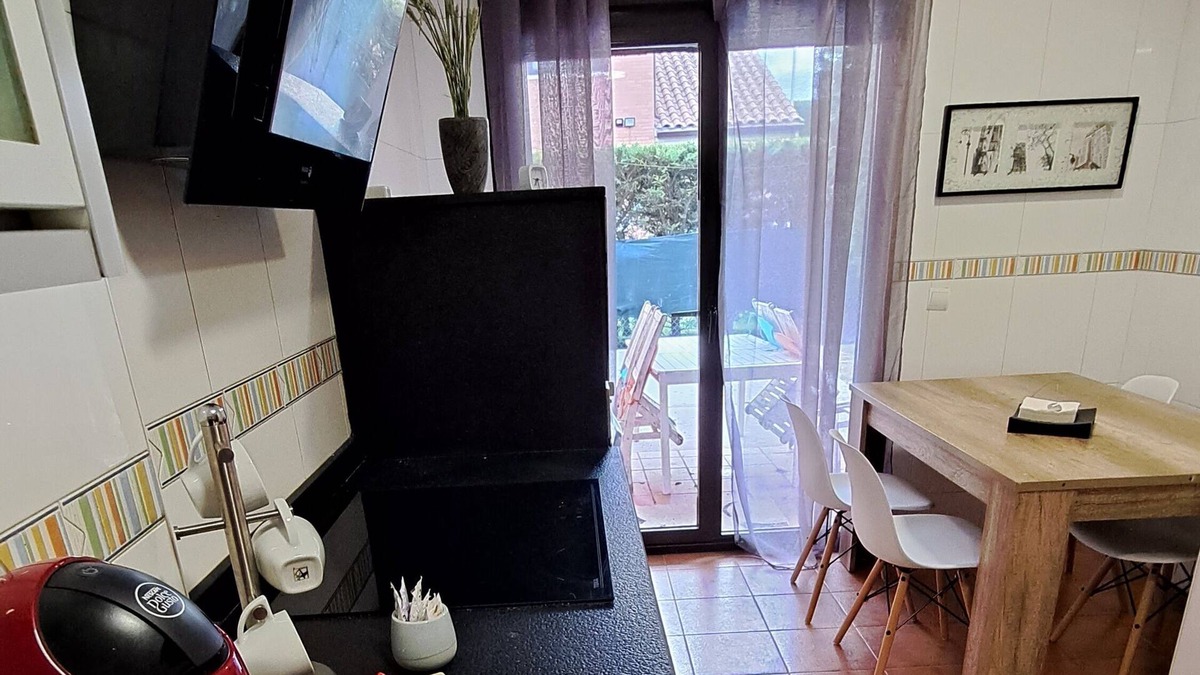 Aldeamayor de San Martin Ski Chalet | La Casa del Cipres