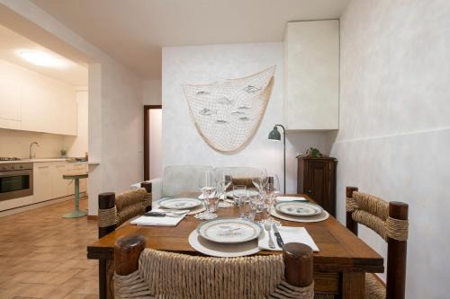 Castel di Mezzo Apartment | La Casa Del Pescatore
