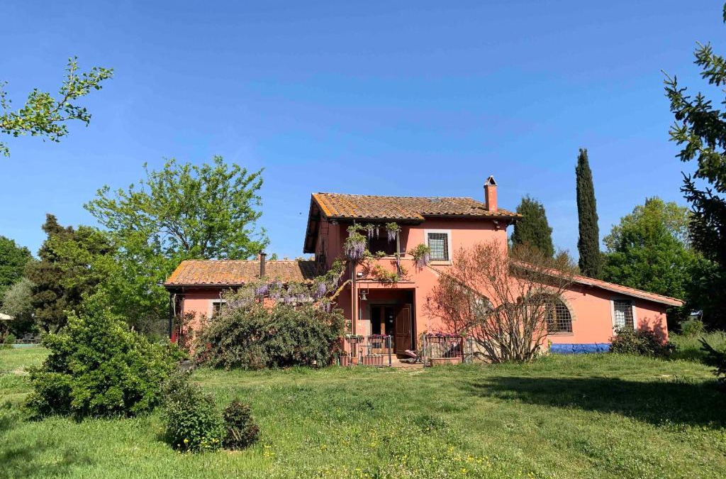 Chia Apartment | La casa di Francesco Incantevole casale di campagna with pool piscina