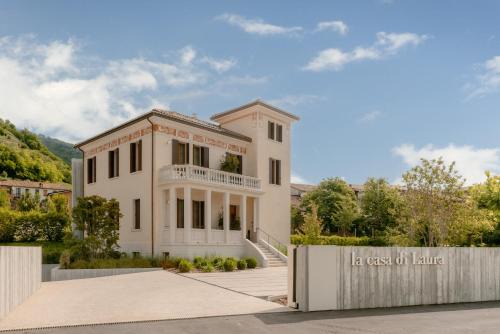 San Pietro di Barbozza Hotel | LA CASA DI LAURA