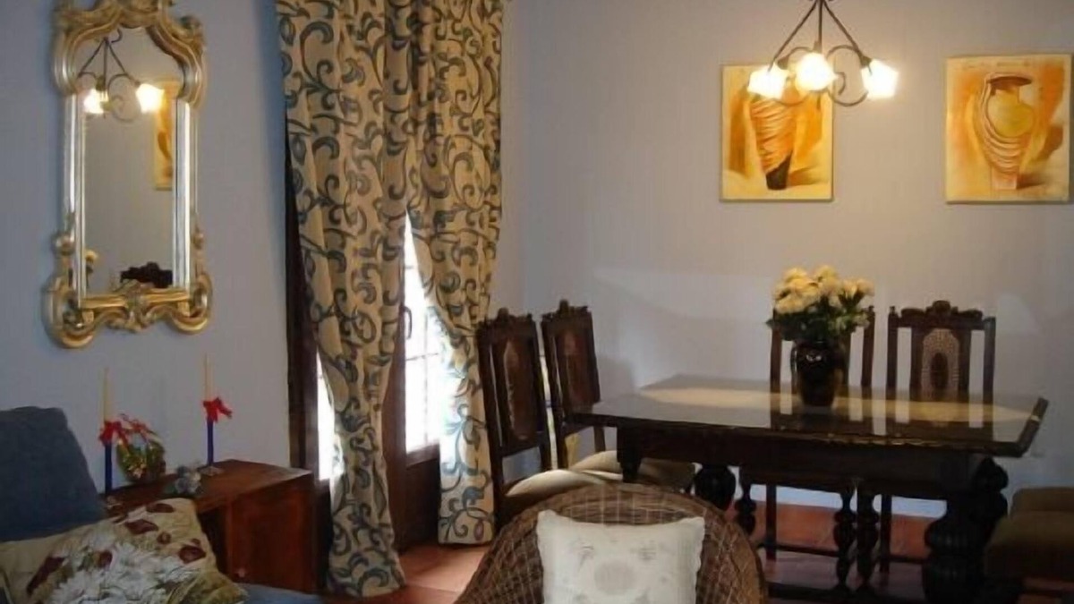 Villacastin Cottage | La Casa Madrona for 6 people