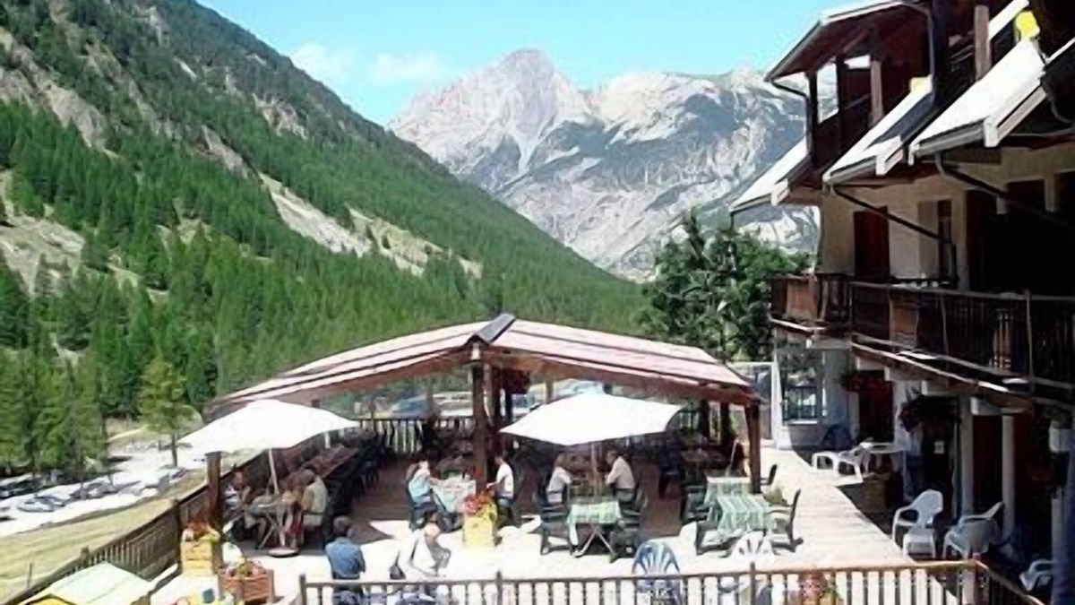 Ceillac Hotel | La Cascade