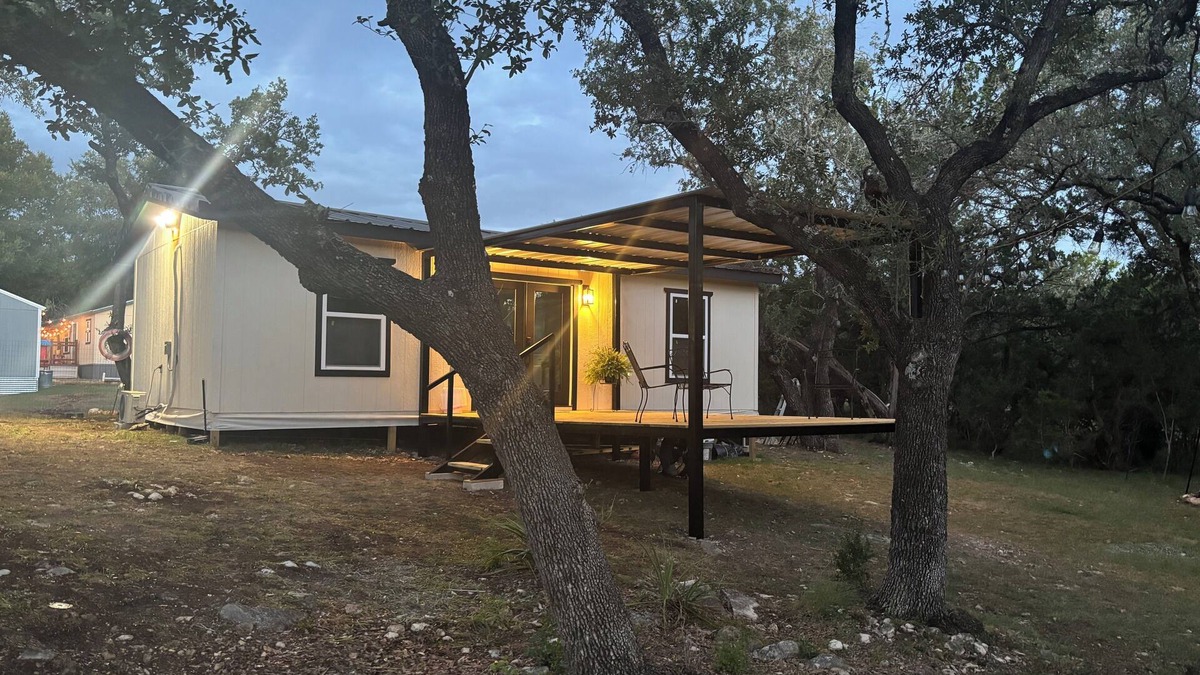 Lakehills House | La Casita 2.0 - Our Little piece of paradise in Lakehills