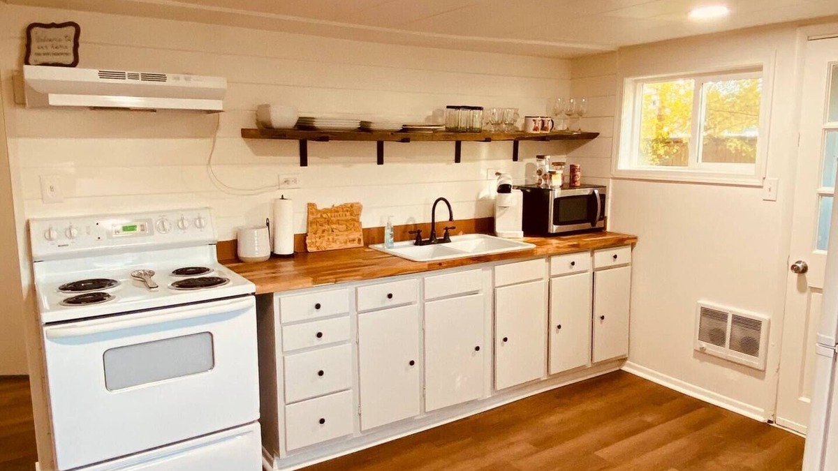 Prineville Cottage | La Casita de Main Calle