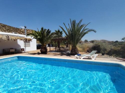 Tabernas House | La casita del desierto, cortijo para 7 personas con piscina privada