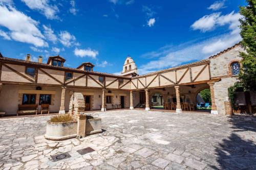 Sebulcor House | La Cerca Entre Hoces-10-20pax-Amplios espacios comunes