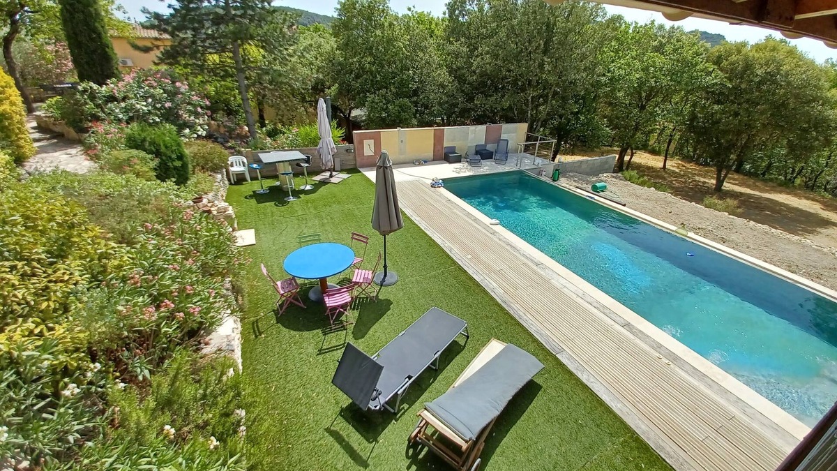 Saint-Paul-Trois-Chateaux Villa | La Chênaie