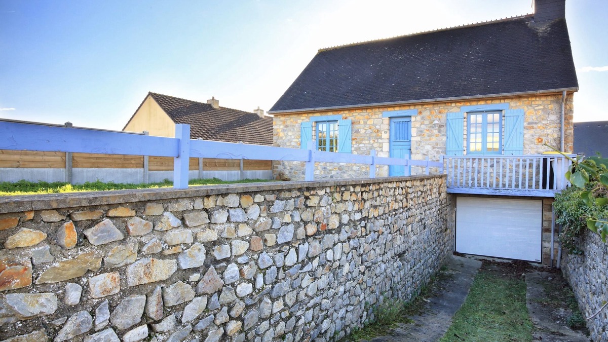 Saint-Jean-de-la-Riviere House | La Chaumière - Maison à moins d’un km de la plage