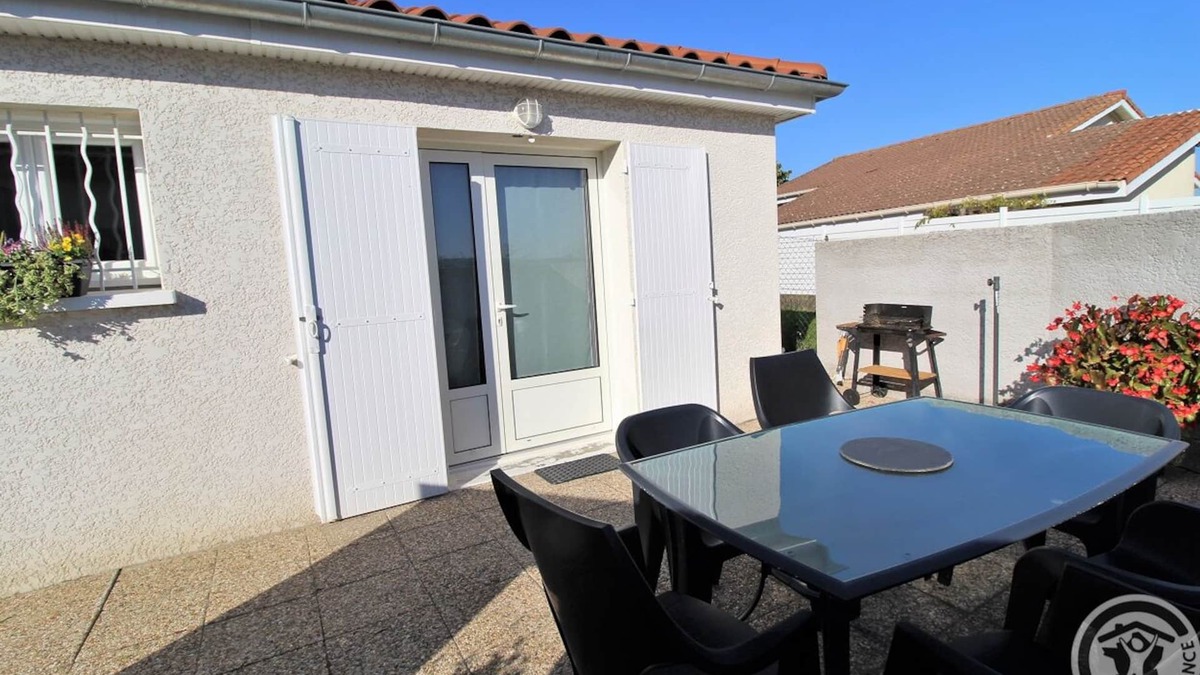 Saint-Andeol-le-Chateau House | La Chaplanie 2 - BEAUVALLON