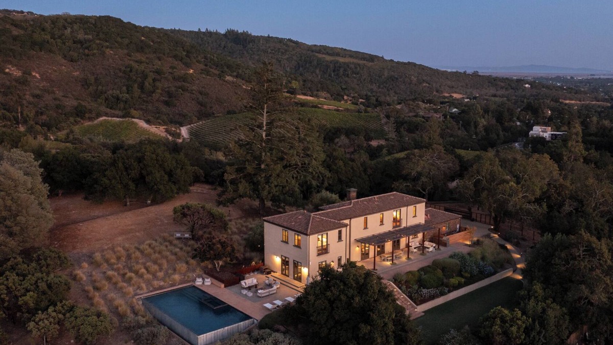 Fetters Hot Springs-Agua Caliente House | La Chataigne- The perfect place to relax and unwind