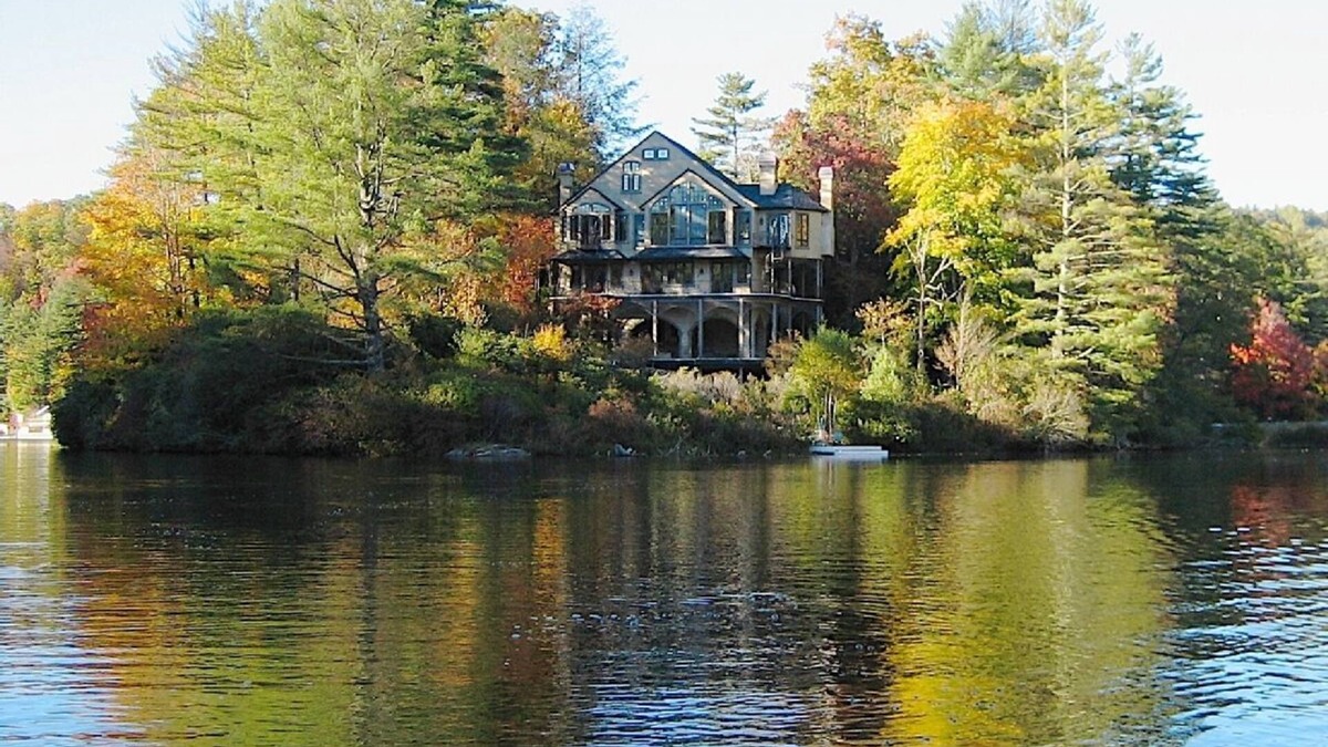 Lake Sequoyah Ski Chalet | La Chatelaine, BEAUTIFUL LAKEFRONT FRENCH CHATEAU IN HIGHLANDS, NC
