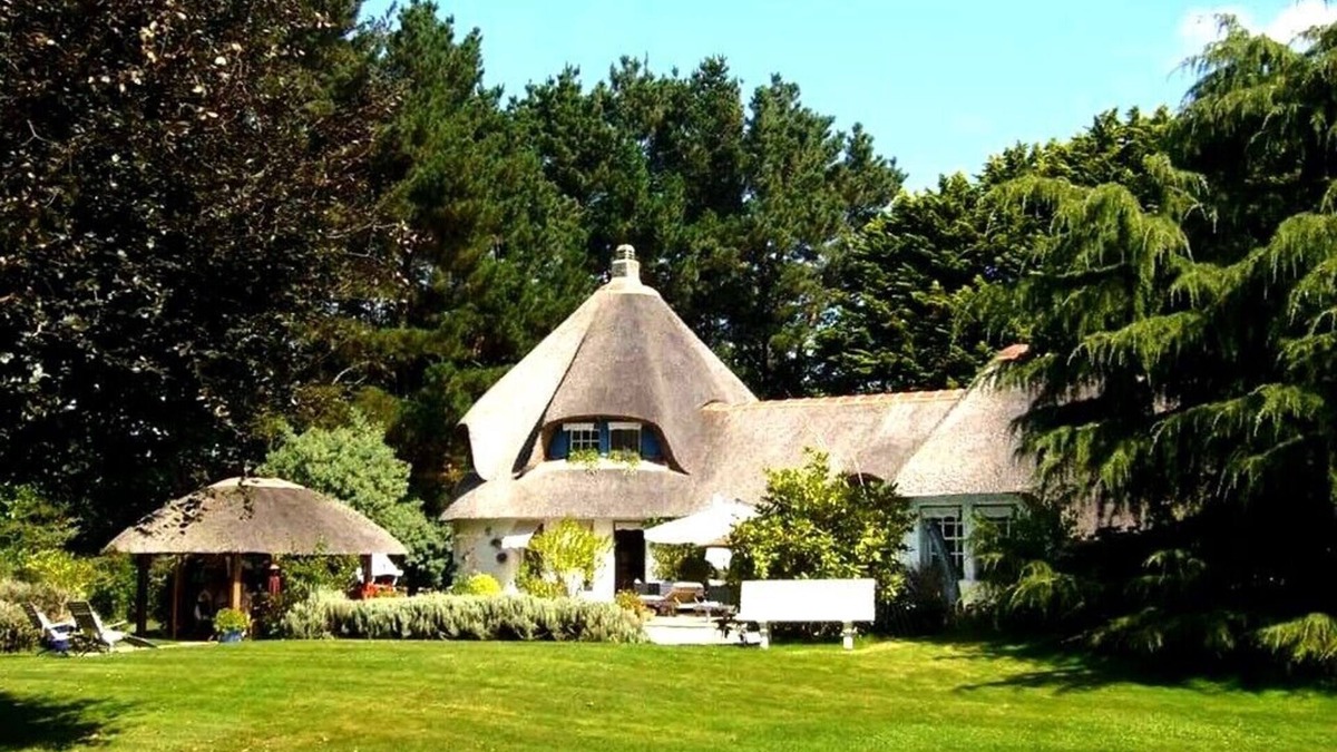 Pleuven House | LA CHAUMIERE - maison familiale, 8' des plages, 8 pers