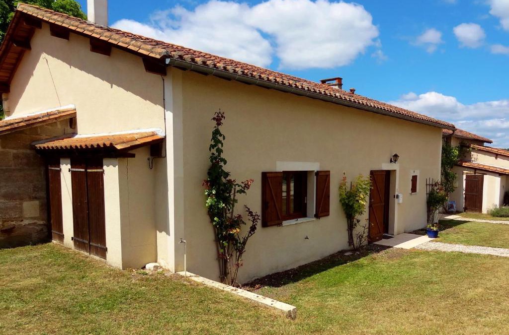 Verteillac Villa | La Chillaudie