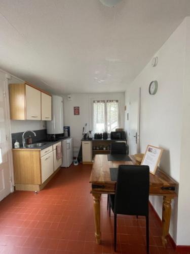 Eguzon-Chantome Apartment | La clé des champs