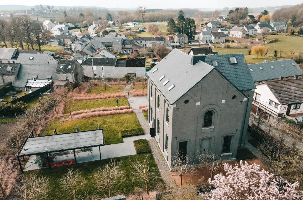 Anhee House | La Classe - Former school of the village of Denée