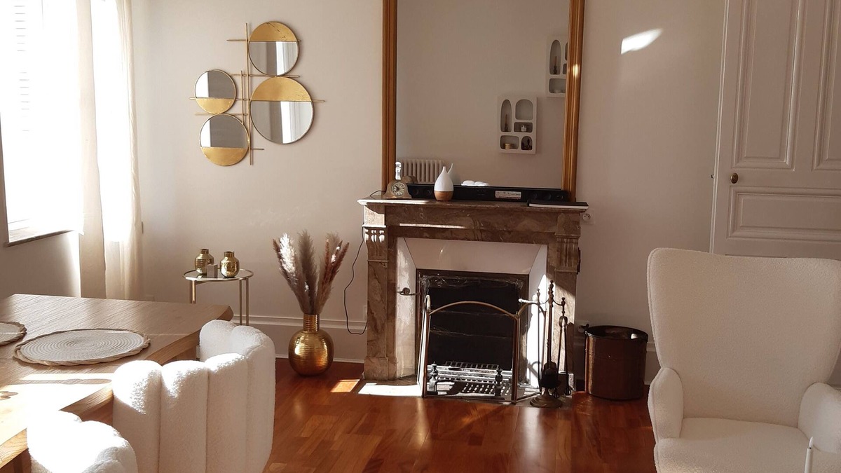 Ocquerre Apartment | La Colombe au Château sleeps 4 (Special offer in August)