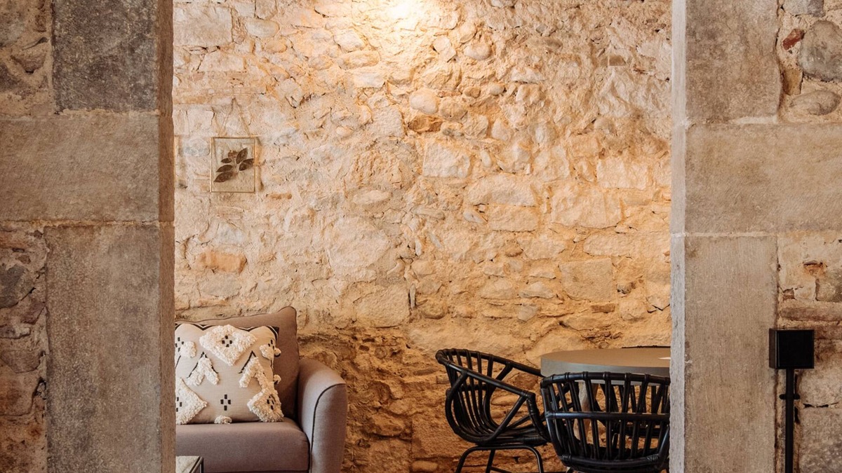 Barri Vell Hotel | La Comuna by Bon Dia Residences