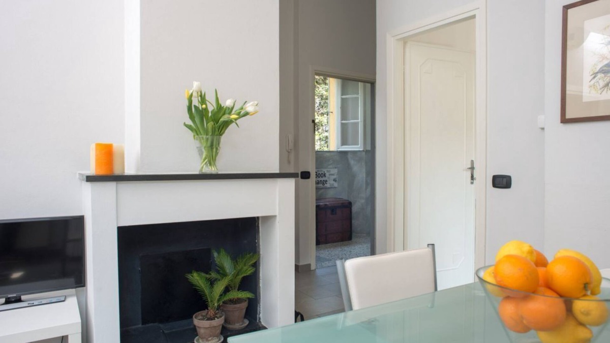 Cernobbio Apartment | La Corte di Zizi-apartament Cernobbio: for couples and families