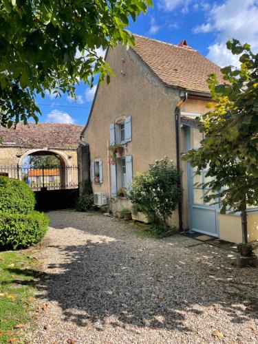 Chassey-le-Camp House | La Cuverie du Château le Four à Pain