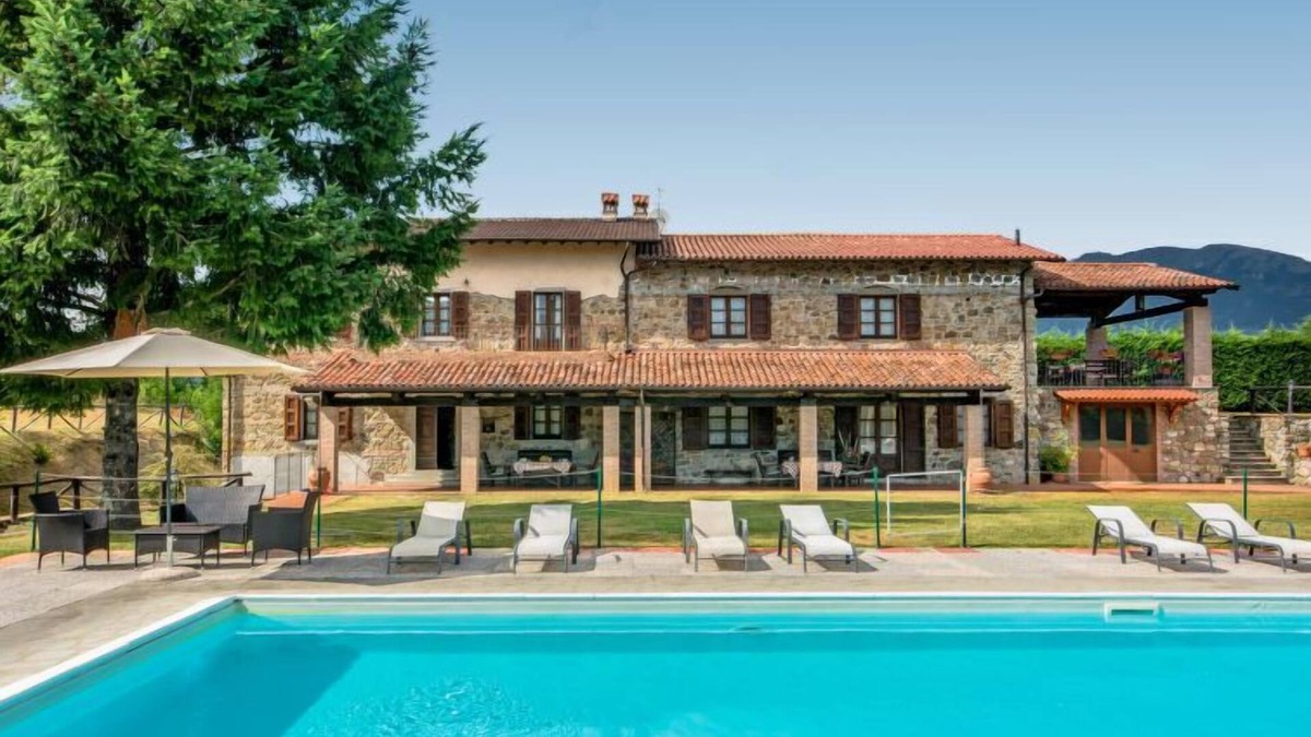 Colle Aprico House | La Fenice - 08 pax by Interhome