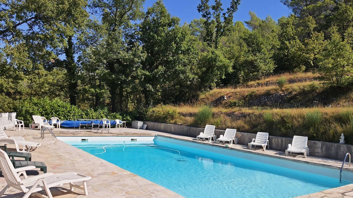Montferrat Cottage | La ferme de Manon Les Genêts 18th century farmhouse self-catering gite