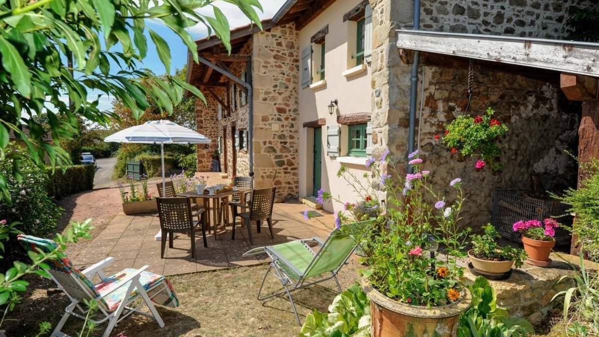 Dompierre-les-Ormes House | La Ferrandière - Dompierre-les-ormes