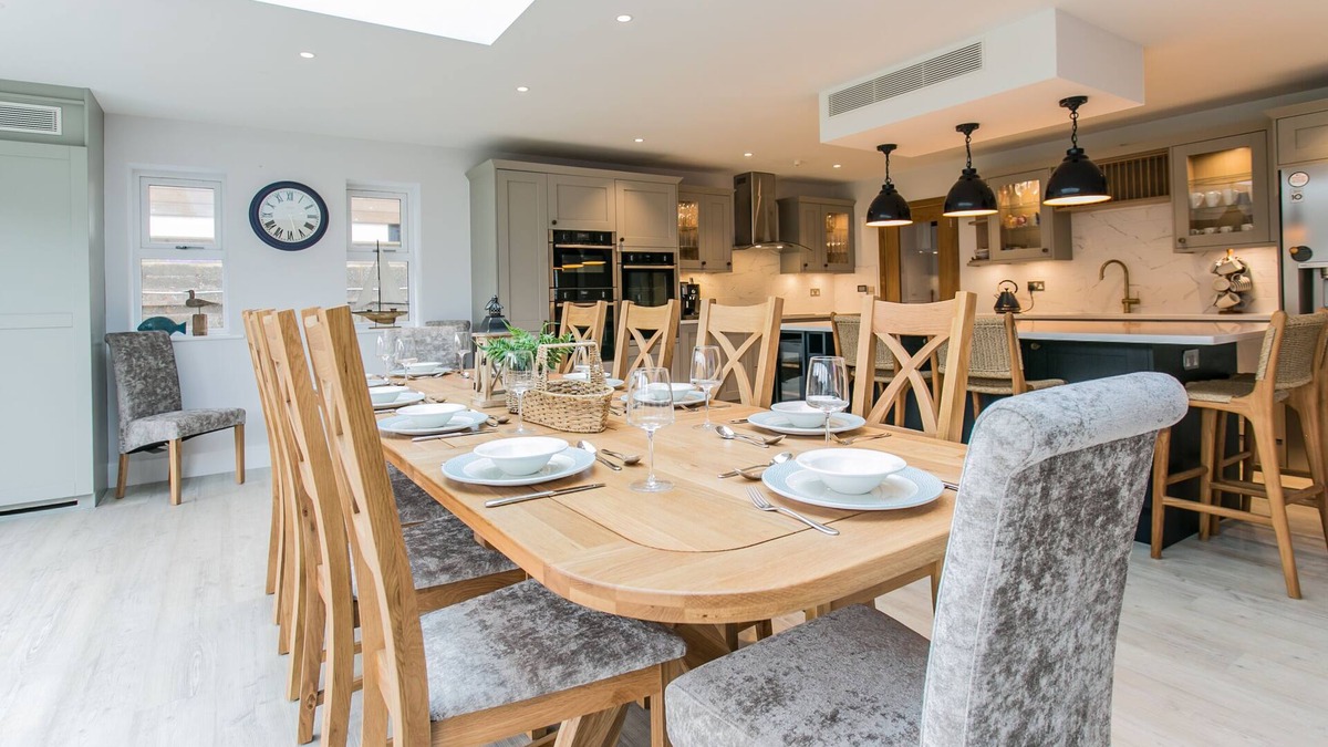 Wittering House | La Flora - Bracklesham Bay