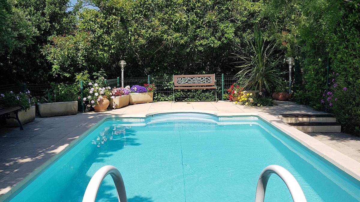 La Garde Apartment | LA GARDE 83 between Sea and Mountain F2 in ground floor Villa/private swimming pool. .
