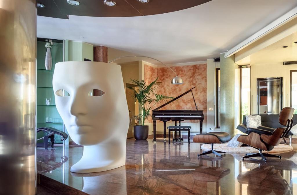Taranto Villa | La Gigasuite - Design Villa at Sea with Spa & Pool