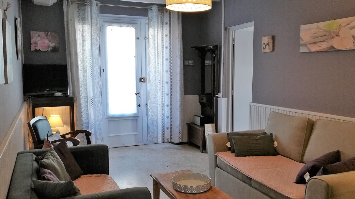 Greez-sur-Roc House | La Gouline, village cottage in Perche Sarthe