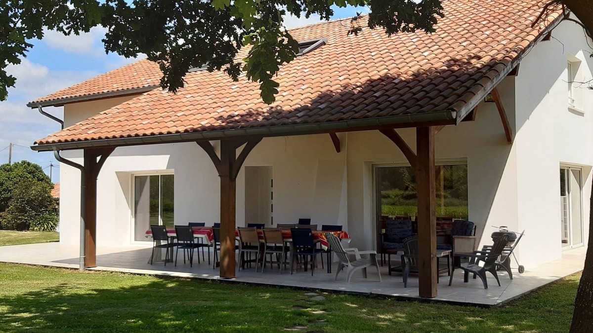 Orx House | La grange CABIROL- Large renovated house 10 minutes from the ocean with swimming pool