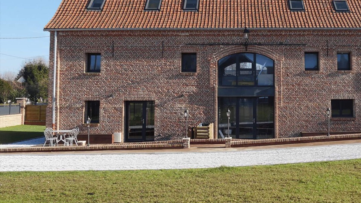 Cambron House | La Grange des Rosiers, Pool and Jacuzzi