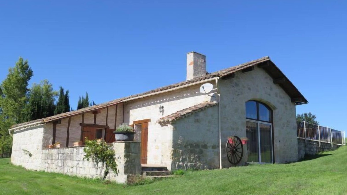 Dondas House | La Grange Jacques by Interhome