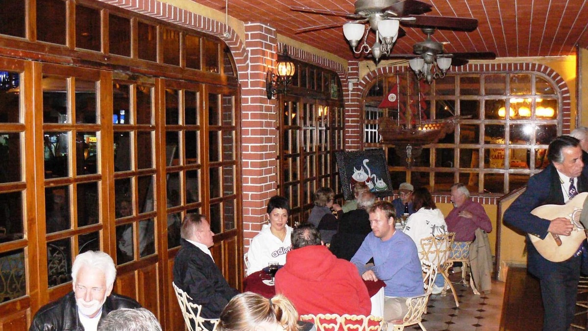 Segunda Seccion Hotel | La Hacienda de la Langosta Roja