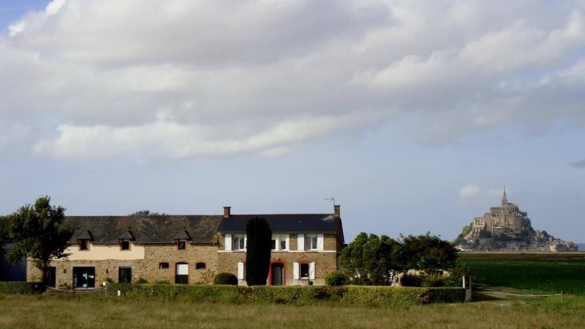 Pontorson Bed & Breakfast | La Jacotiere