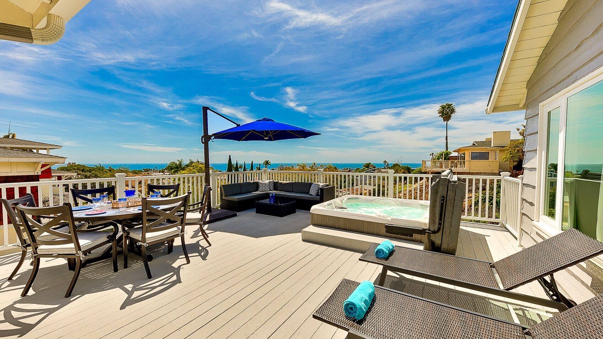 La Jolla Mesa House | La Jolla Dream Home- Ocean Views, AC, Spa & Garage