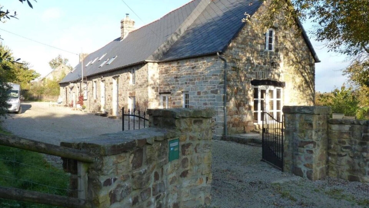 Lonlay-l'Abbaye House | La Longere a tranquil, rural stone cottage, cosy and comfortable. All inclusive