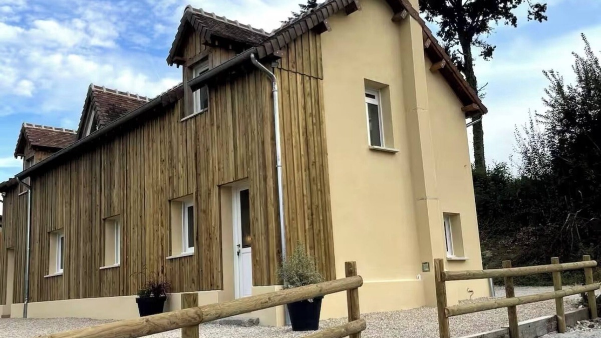 Saint-Martin-des-Pezerits House | La Maison du Perche with Jacuzzi 🌳