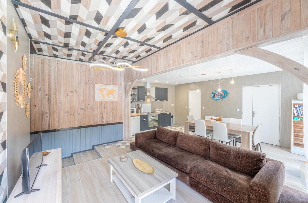 Villaines-les-Rochers Apartment | La Maison du Bois Brûlé 3 - Avec piscine partagée