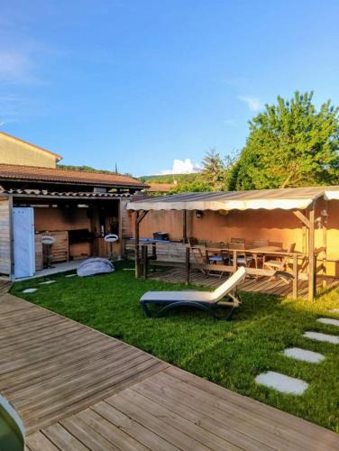 Crest Villa | La maison de Claude avec terrasse et piscine
