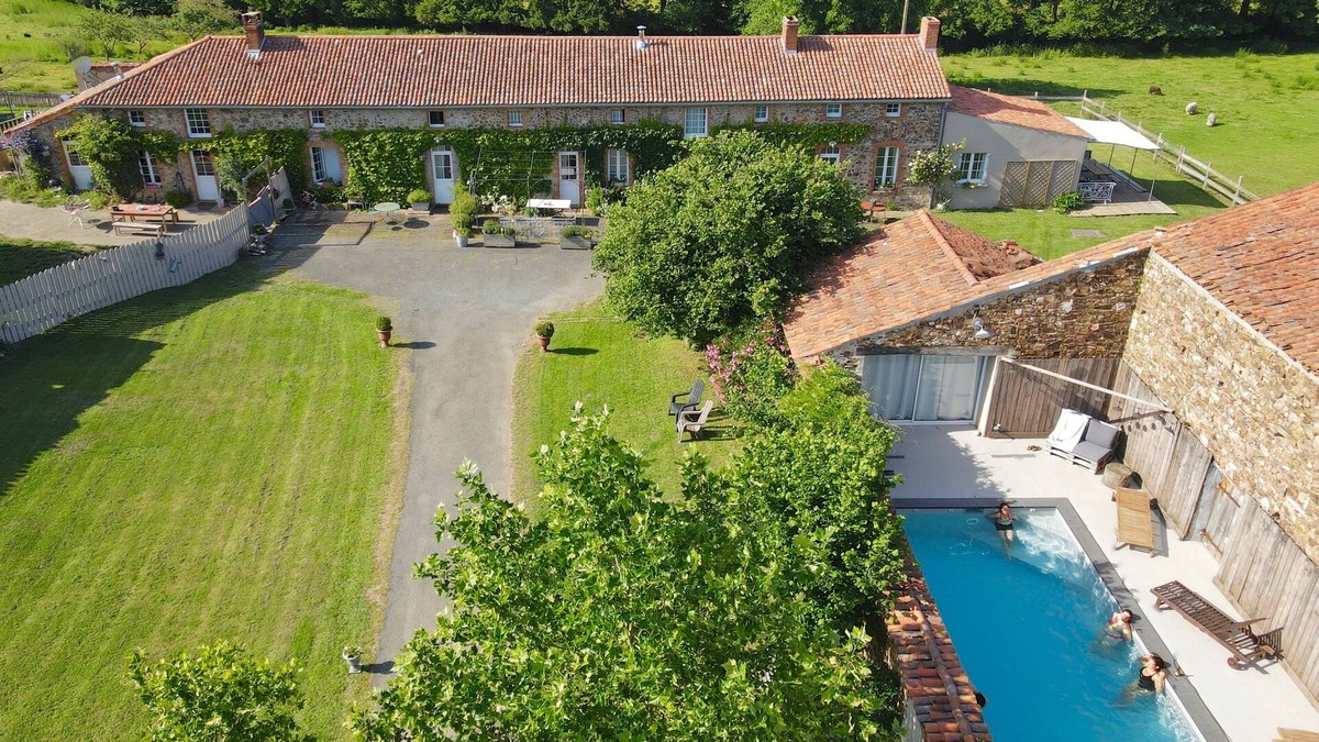 Cholet House | La Maison de Coton, swimming pool, countryside, 5 pers. Les Gîtes de l'Etang des Noues
