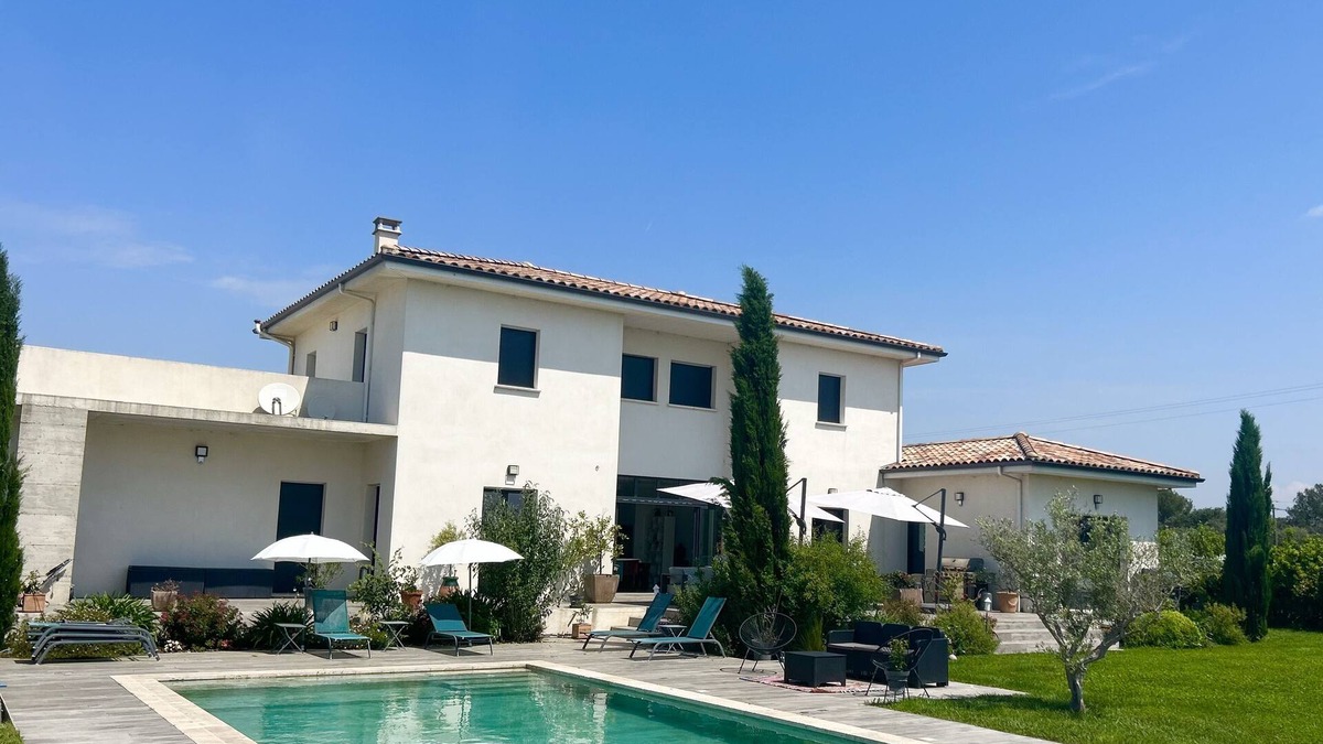 Arles House | LA Maison DE Famille