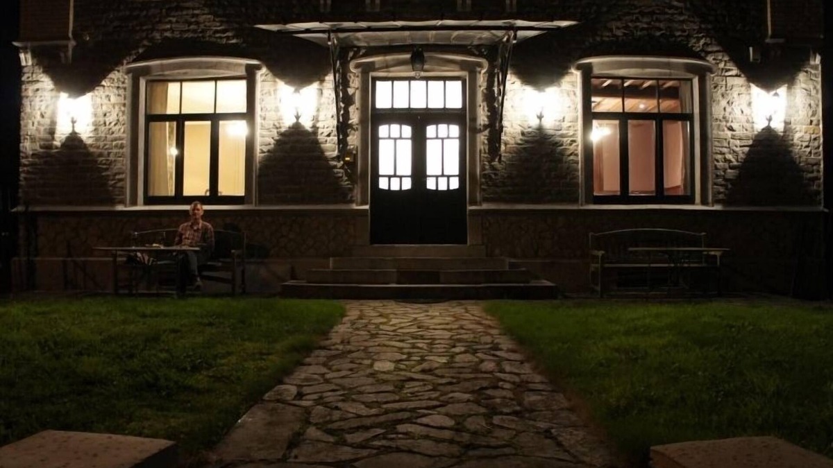 Lierneux Hotel | La Maison De Maître