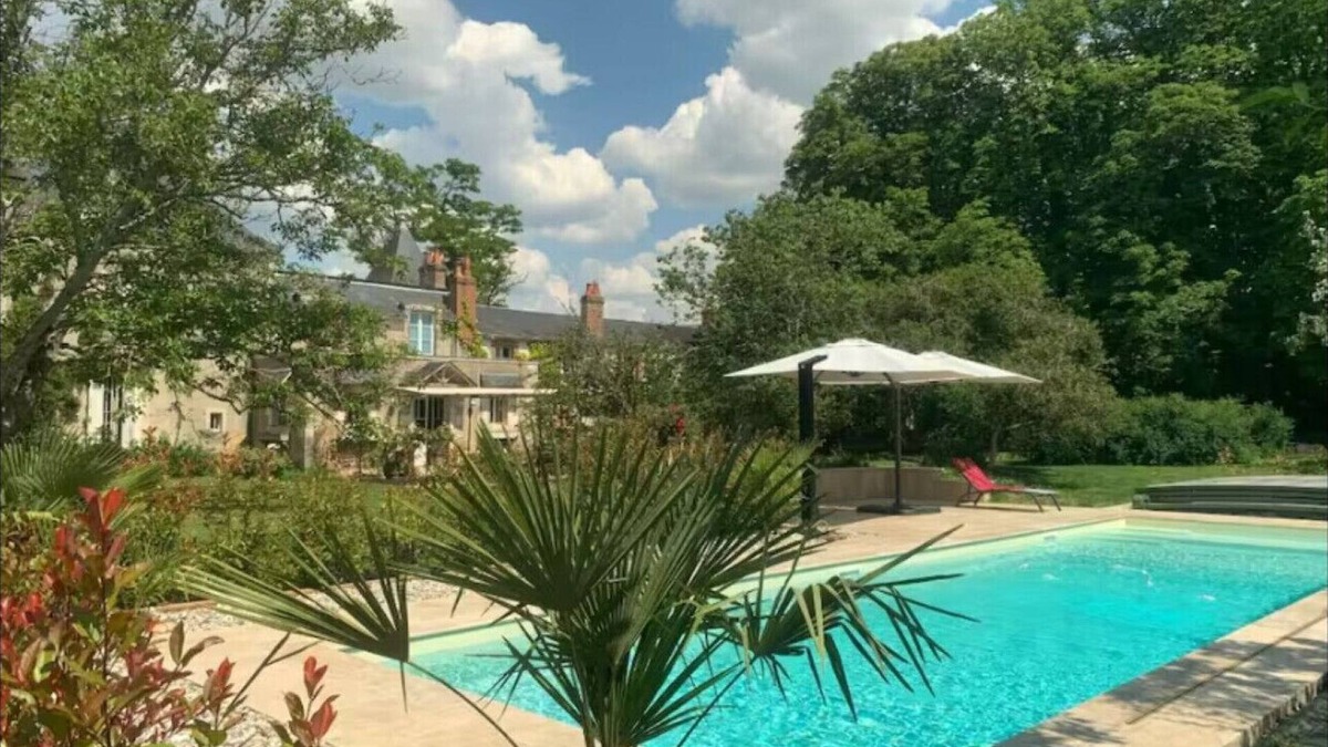 Bagneux Villa | La Maison de Philippine-Gite 22 pers-piscine-parc