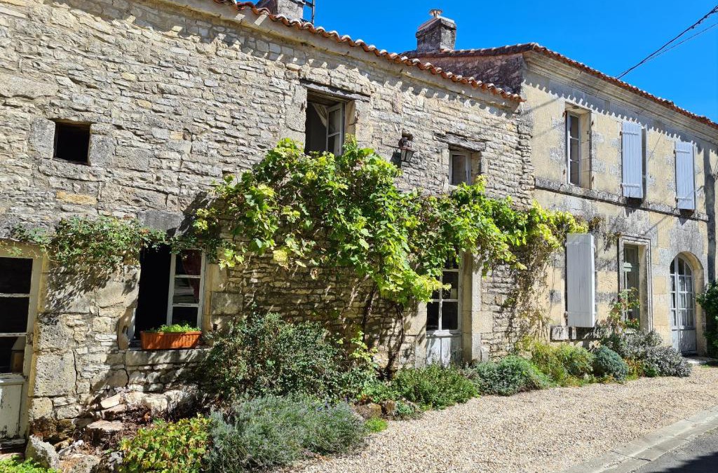 Maine-de-Boixe House | La Maison du Commandeur