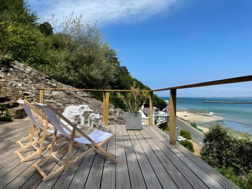 Plerin House | La Maison Du Phare