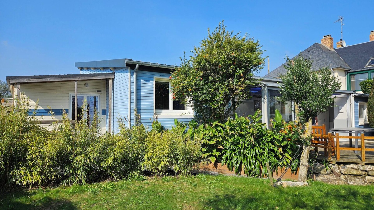 Anneville-sur-Mer House | La Maison Du Soleil Couchant - with garden - 250 m from the beach - Veranda