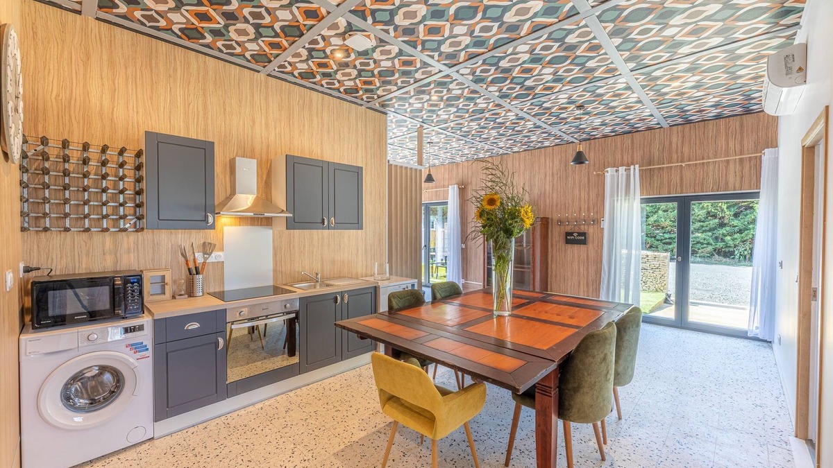 Villaines-les-Rochers Apartment | La Maison du Bois Brûlé 1 - Avec piscine partagée