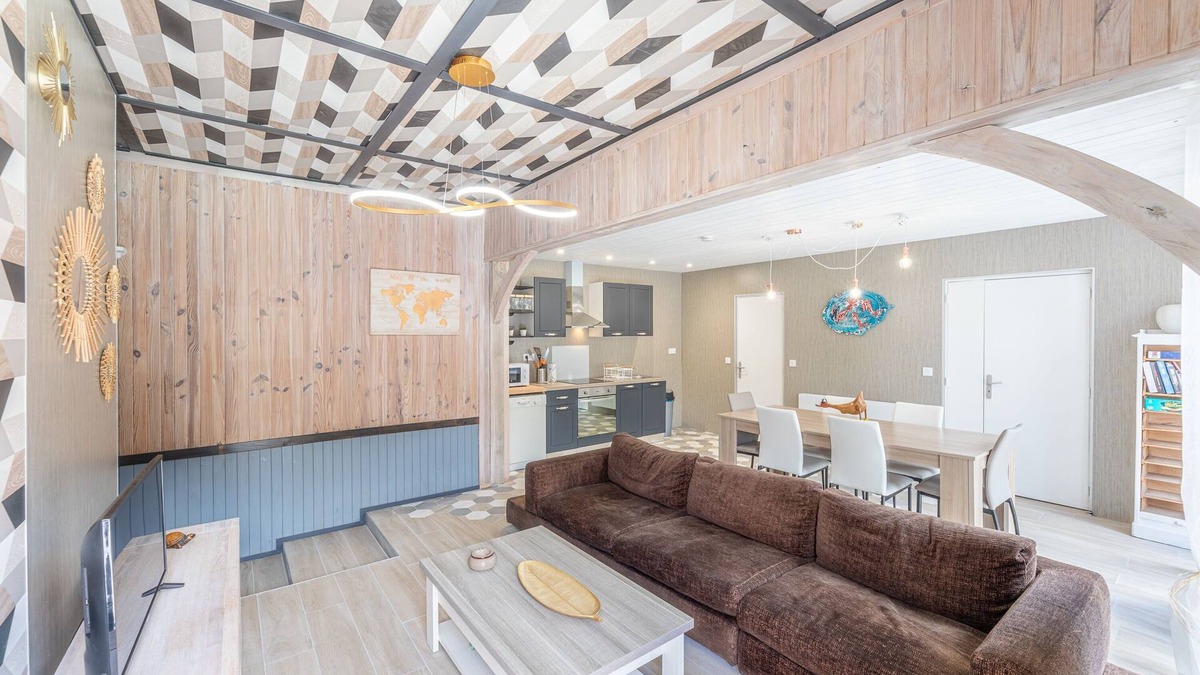 Villaines-les-Rochers Apartment | La Maison du Bois Brûlé 3 - Avec piscine partagée