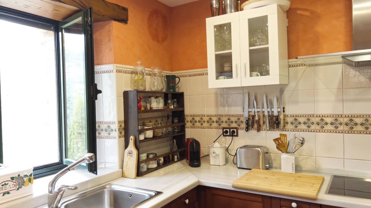 Fuentes de Penacorada House | La Majada II House. Located in the foothills of the Picos de Europa.